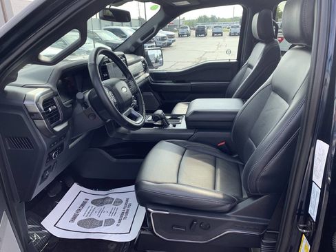 Used 2024 Ford F150 Lariat image 11