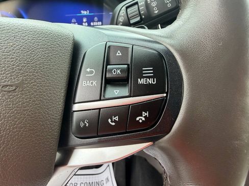 Used 2020 Ford Explorer Platinum w/ Premium Technology Package AWD/4WD image 23
