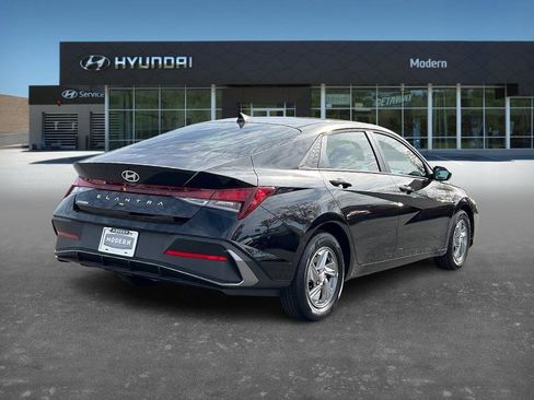 New 2026 Hyundai Elantra SE w/ Cargo Package image 3