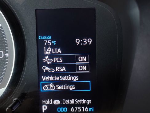 Used 2021 Toyota Corolla SE FWD image 4