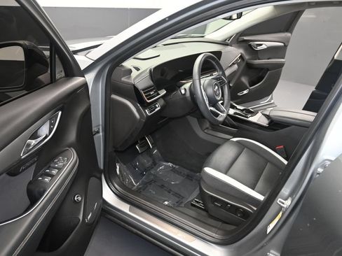 Used 2024 Buick Envision Sport Touring AWD/4WD image 13