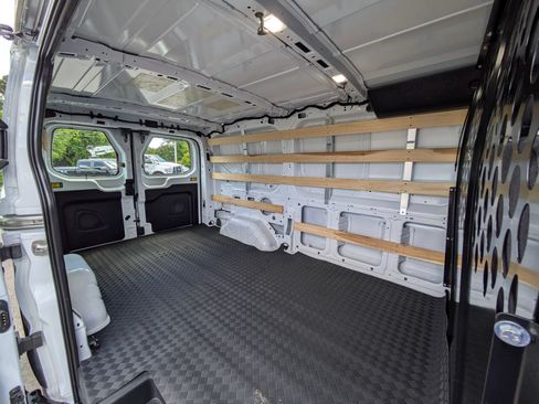 Used 2025 Ford Transit 250 Low Roof w/ Exterior Upgrade Package RWD image 18