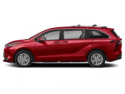 New 2026 Toyota Sienna Platinum
