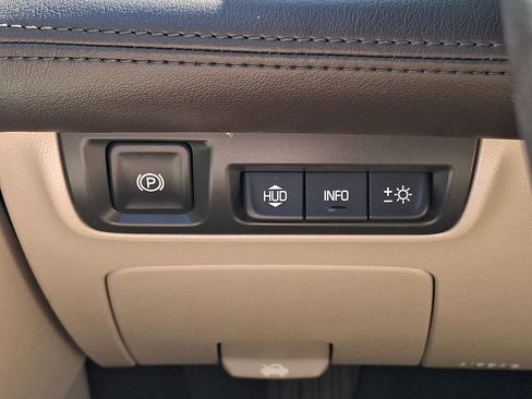 Used 2018 Buick LaCrosse Premium w/ Driver Confidence Package #2 FWD image 24