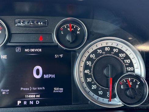 Used 2016 RAM 1500 Laramie w/ Convenience Group image 17