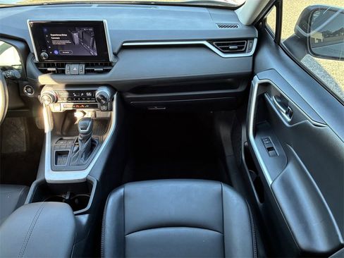 Used 2023 Toyota RAV4 XLE Premium image 13