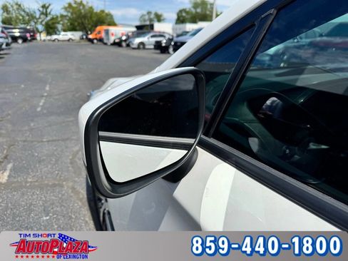 Used 2021 Subaru Impreza 2.0i Premium AWD/4WD image 17