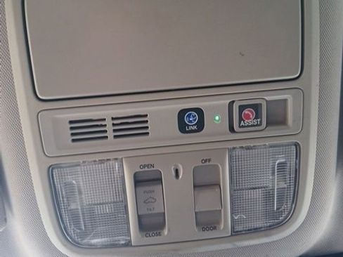 Used 2021 Honda Accord Touring image 26