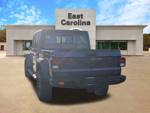 New 2026 Jeep Gladiator Sport image 5