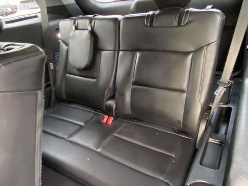 Used 2023 Ford Explorer XLT w/ Equipment Group 202A image 13