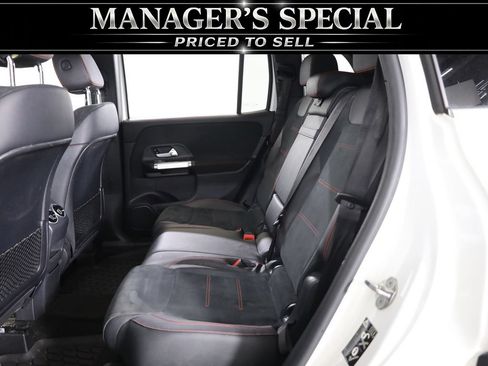Used 2022 Mercedes-Benz GLB 250 4MATIC image 37