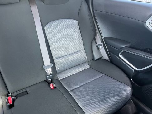 Used 2025 Kia Soul LX w/ LX Technology Package image 33