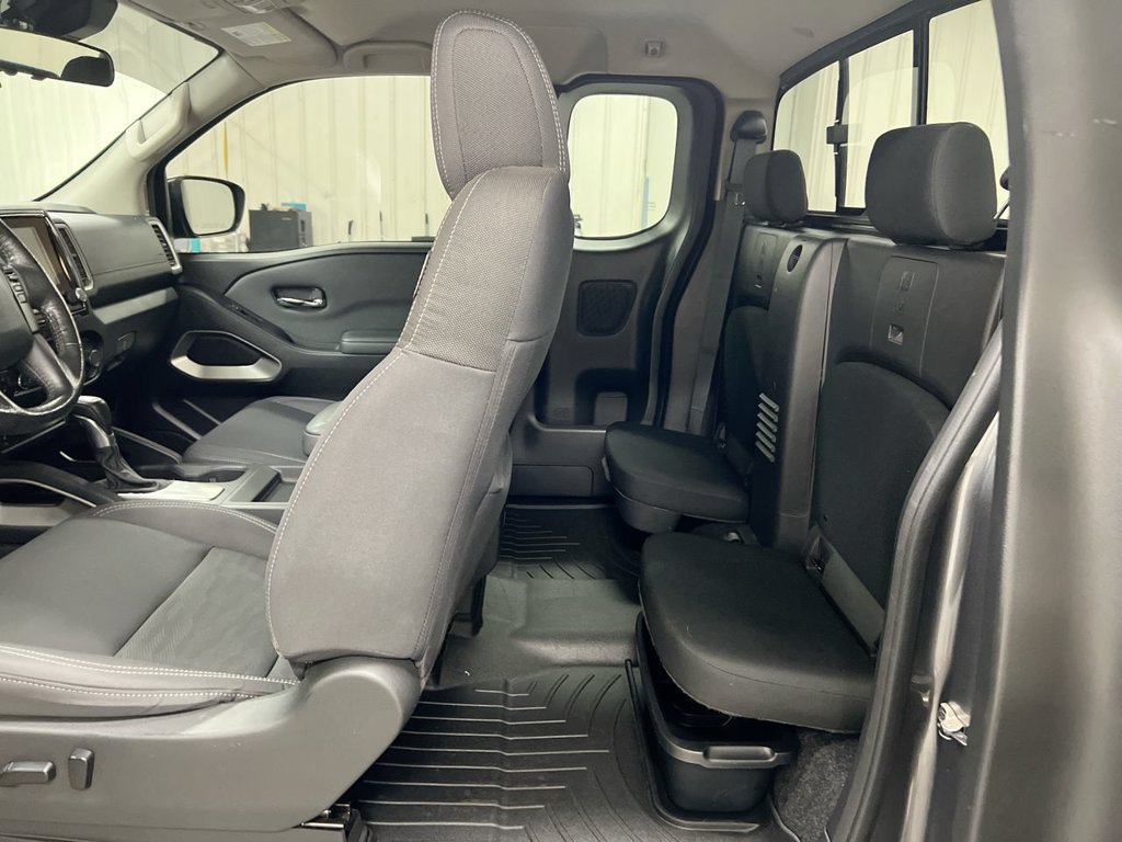 Used 2022 Nissan Frontier SV AWD/4WD image 22