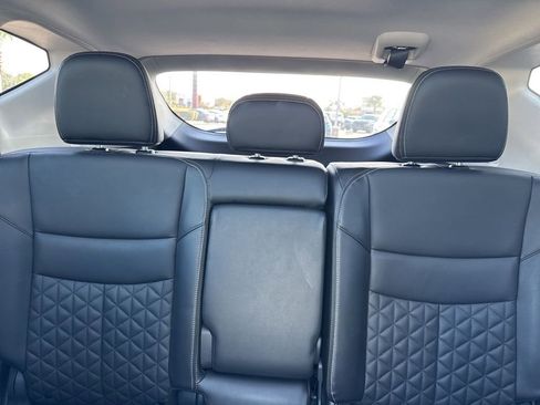 Certified 2022 Nissan Murano Platinum w/ Cargo Package image 37