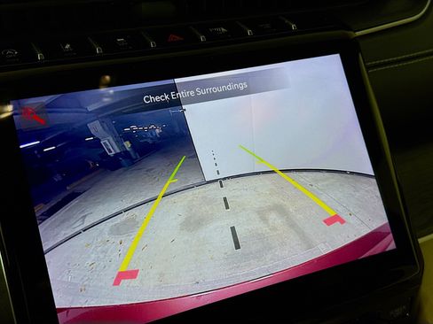 Used 2024 Jeep Grand Cherokee Limited image 16