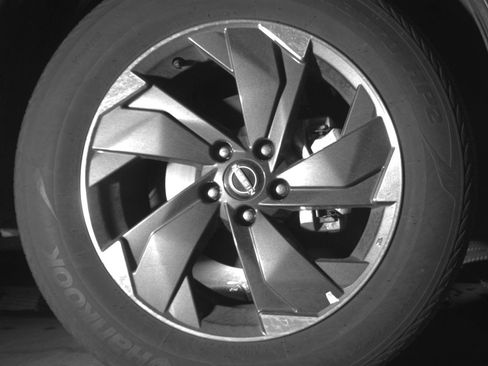 Used 2025 Nissan Rogue SV image 13