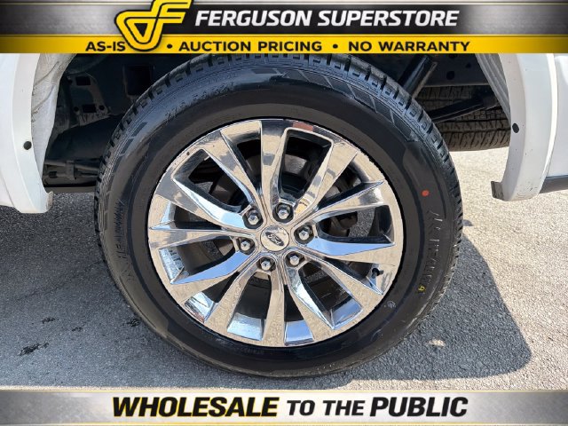 Used 2015 Ford F150 Lariat w/ Equipment Group 502A Luxury AWD/4WD image 31