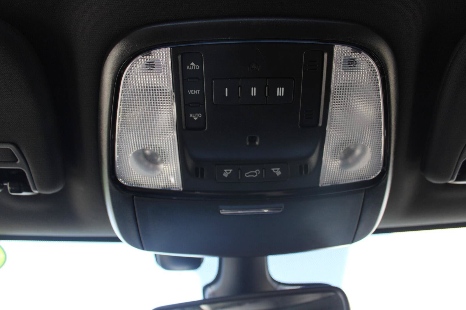 Used 2023 Dodge Durango GT AWD/4WD image 21