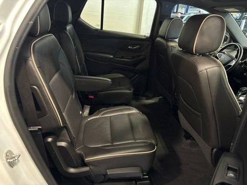 Used 2023 Chevrolet Traverse Premier w/ Redline Edition AWD/4WD image 43