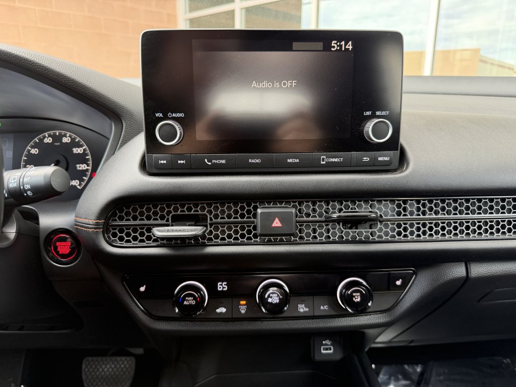 Used 2024 Honda HR-V Sport image 18