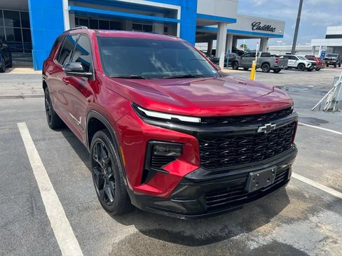 Used 2024 Chevrolet Traverse RS AWD/4WD image 6