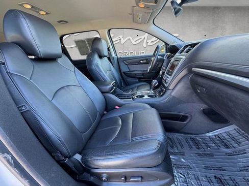 Used 2017 GMC Acadia Limited SLT image 24