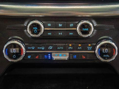 Certified 2021 Ford F150 Lariat w/ Equipment Group 502A High AWD/4WD image 29