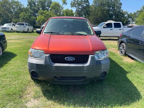 Used 2007 Ford Escape XLS FWD image 3