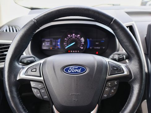 Used 2022 Ford Edge SEL w/ Sport Appearance Package image 21