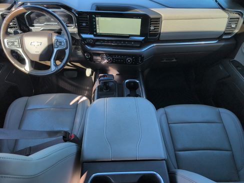 Used 2024 Chevrolet Silverado 1500 LTZ w/ LTZ Premium Package image 30