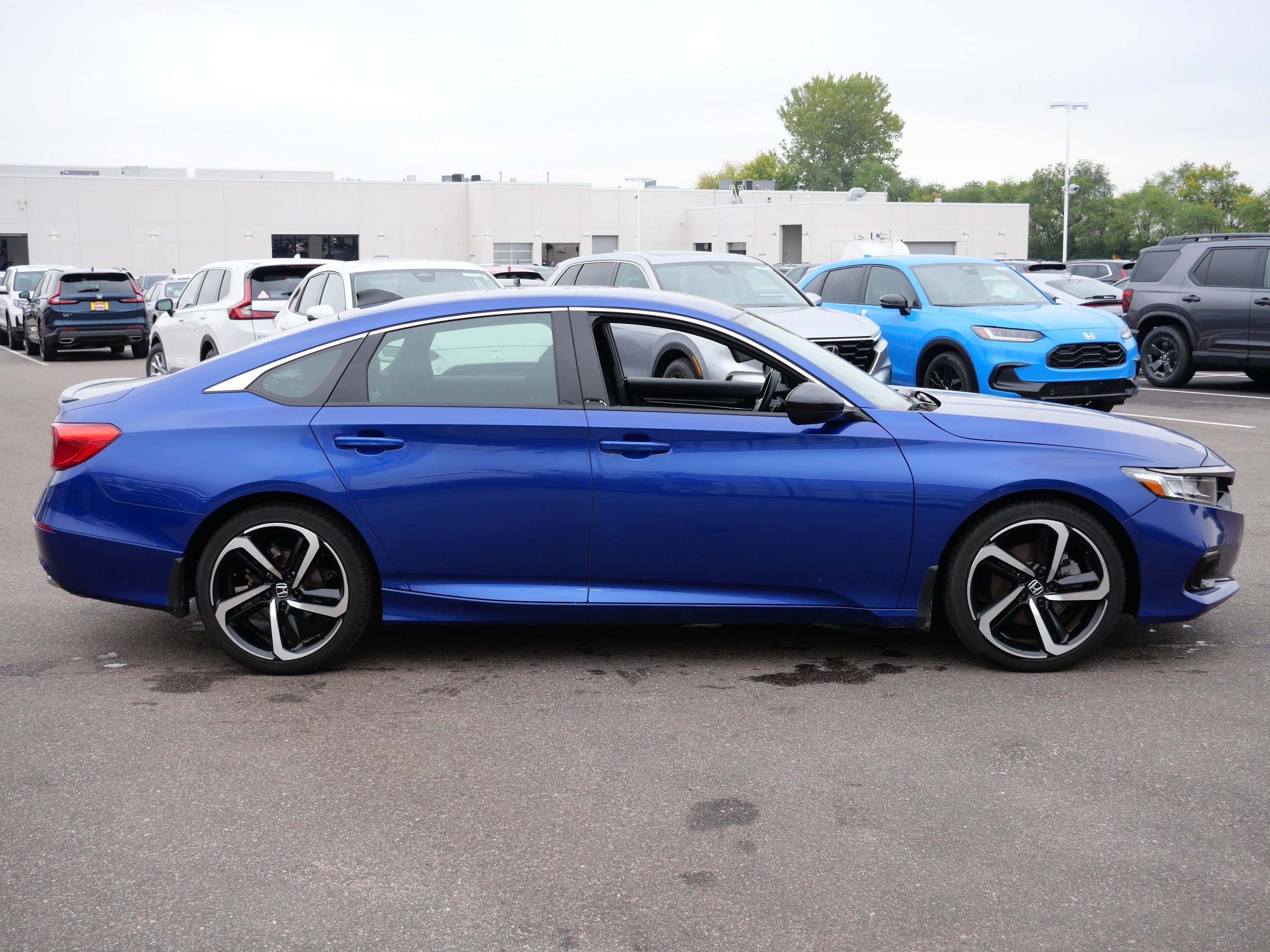 Used 2022 Honda Accord Sport image 8
