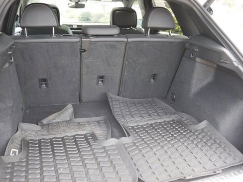 Used 2023 Audi Q3 2.0T Premium Plus w/ Premium Plus Package image 5