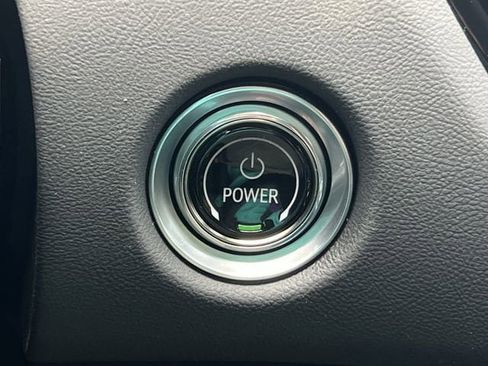 New 2025 Cadillac Lyriq Luxury image 19