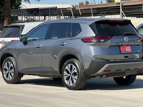 Used 2021 Nissan Rogue SV FWD image 7