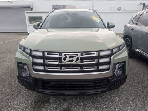 Used 2025 Hyundai Santa Cruz SEL FWD image 2
