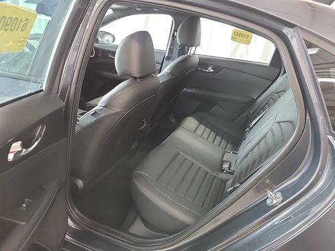 Used 2024 Kia Forte GT-Line w/ GT-Line Premium Package FWD image 3