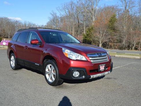 Used 2013 Subaru Outback 2.5i Limited image 3