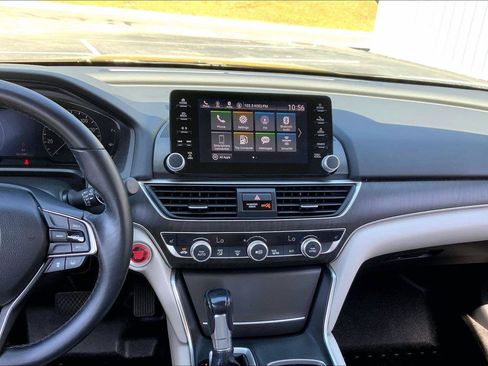 Used 2018 Honda Accord EX-L image 6