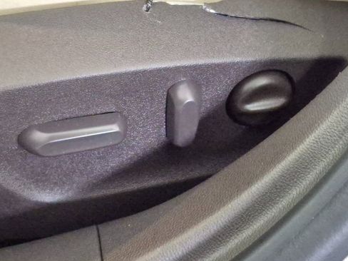 Used 2015 Chevrolet Malibu LT w/ Power Convenience Package image 15