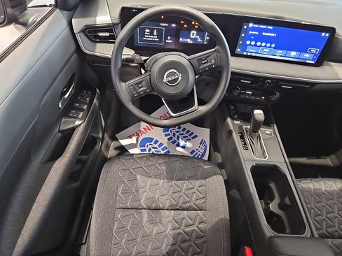 New 2026 Nissan Kicks SV w/ Charging Package image 8