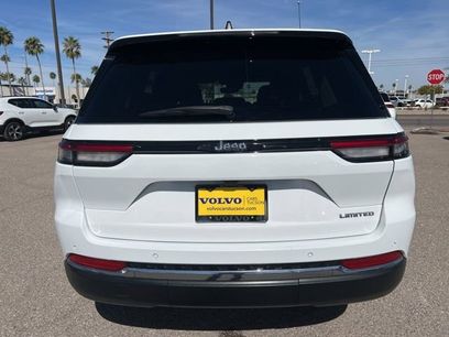 Used 2023 Jeep Grand Cherokee Limited w/ Trailer Tow Prep Group (B)