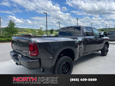 New 2026 RAM 3500 Big Horn AWD/4WD image 21