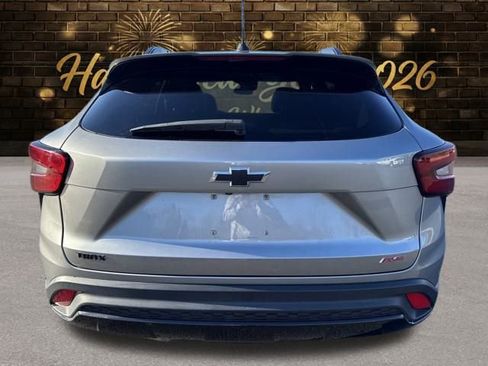 Used 2024 Chevrolet Trax RS image 4