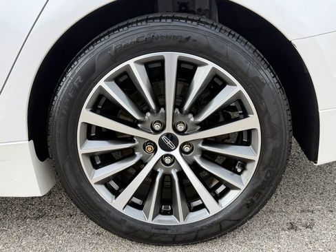 Used 2019 Lincoln MKZ Premiere image 20