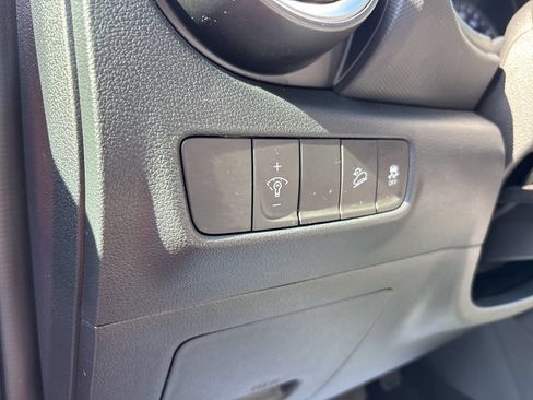 Used 2023 Hyundai Kona SEL w/ Convenience Package AWD/4WD image 17