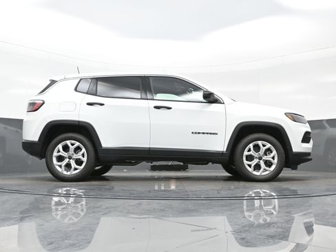 New 2025 Jeep Compass Sport image 16