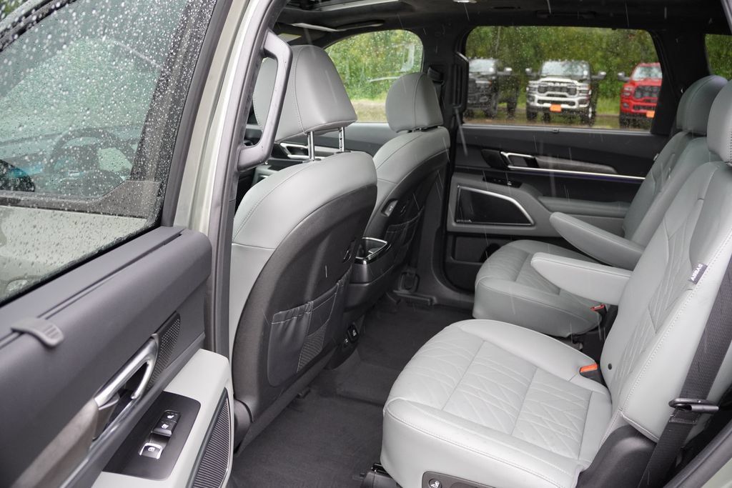 Certified 2024 Kia Telluride SX Prestige X-Line AWD/4WD image 17