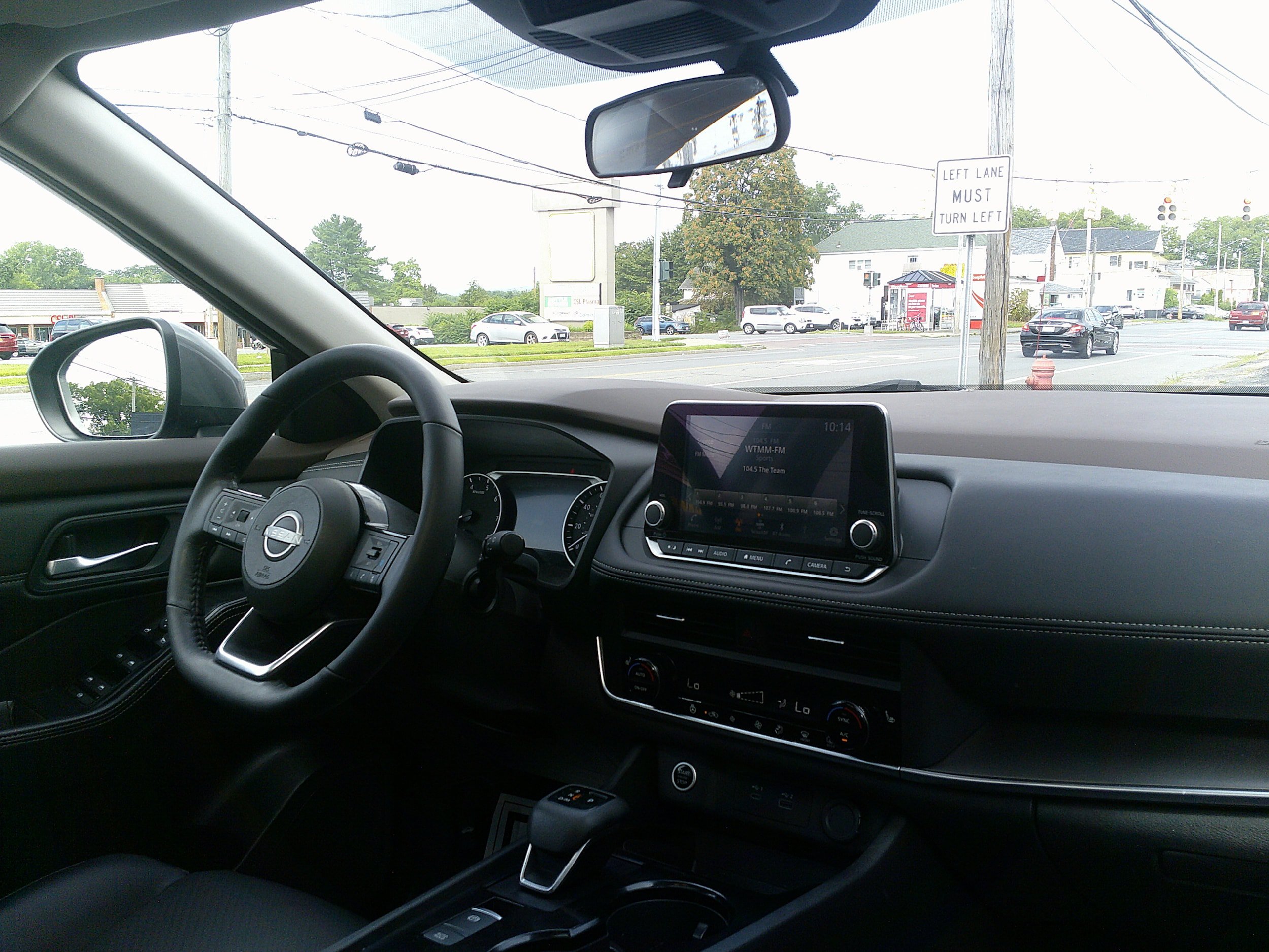 Used 2023 Nissan Rogue SV w/ SV Premium B Package AWD/4WD image 23
