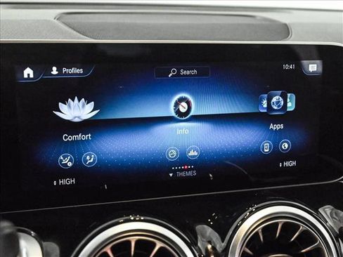 Certified 2021 Mercedes-Benz GLB 250 GLB 250 image 16