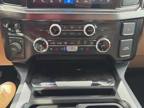 Used 2024 Ford F350 Lariat w/ FX4 Off-Road Package AWD/4WD image 29